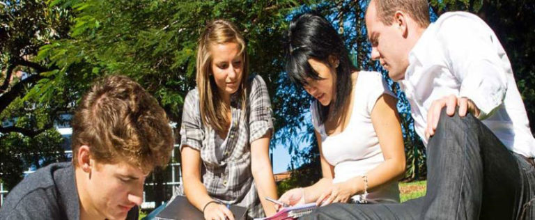 Best Colleges in Ilford | Mont Rose College