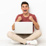 Make the most of your online course/Adapting home space to fit in online learning | Mont Rose College