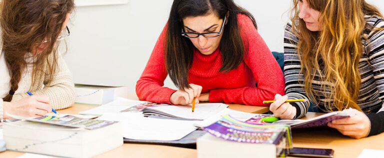 HND Business Marketing Course | Mont Rose College