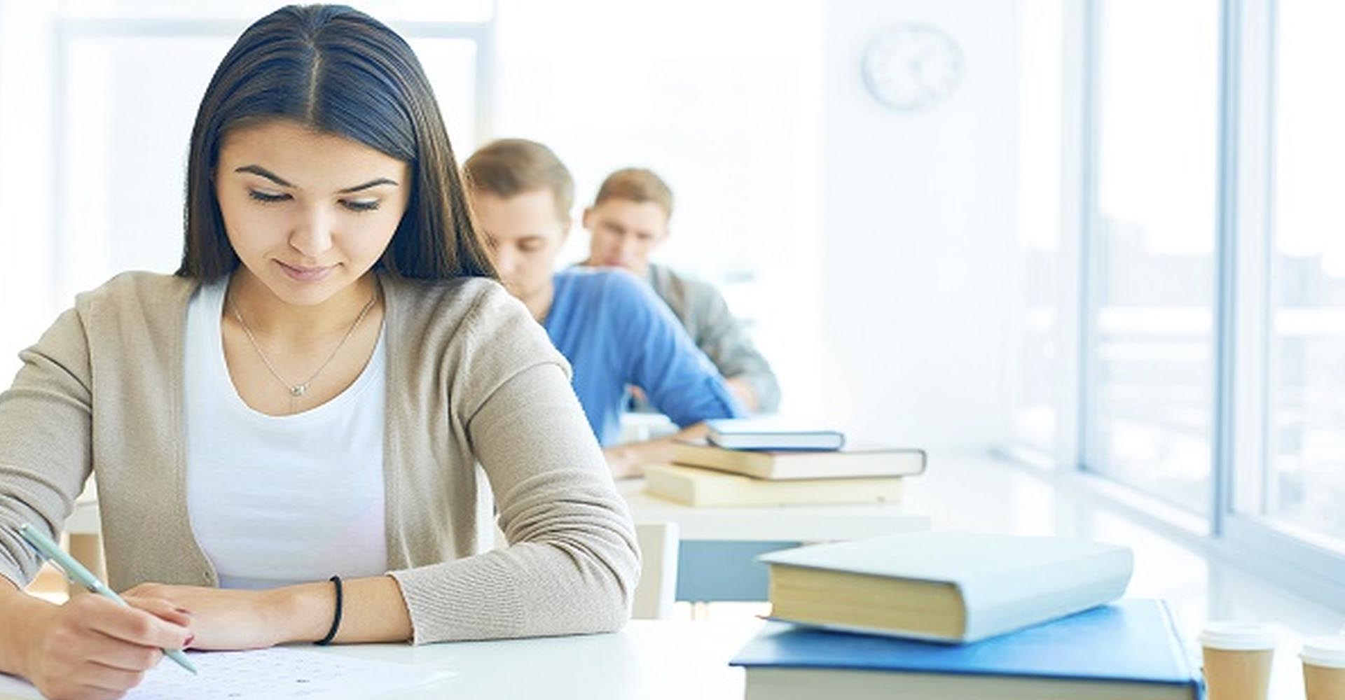 HND vs Foundation Degrees: Key Differences Explained